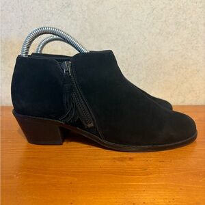 Vionic Joy Serena Black Suede Ankle Boot bootie with Zipper size 6